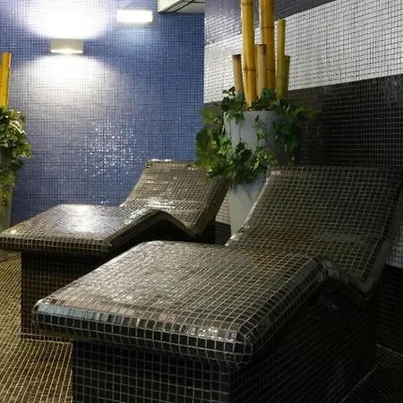 Apts Cueto 3b 2 Adultos *