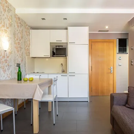 Apts Cueto 3b 2 Adultos